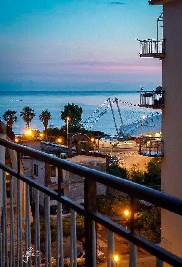 Neverending Sea Luxury Apartment in Salerno Center Esterno foto